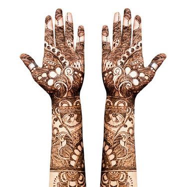طراحی حنا روی دست