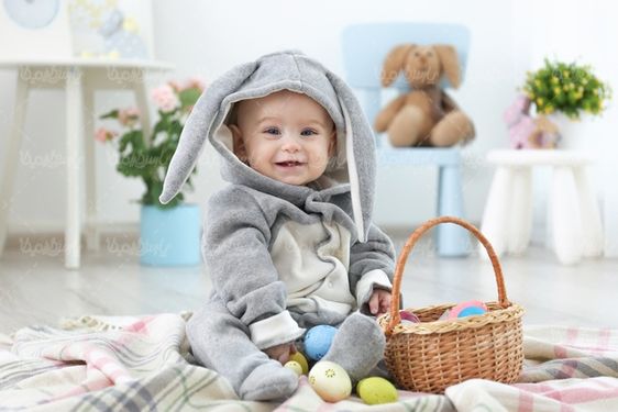 Baby photo pose