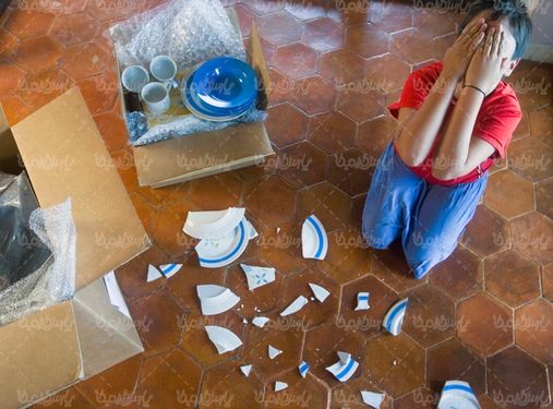 بشقاب شکسته