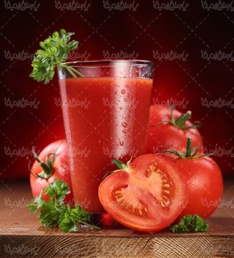 آب میوه گوجه فرنگی