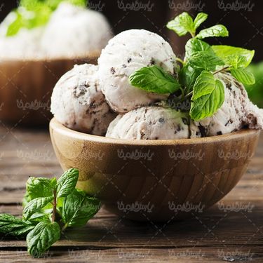 بستنی اسکوپ