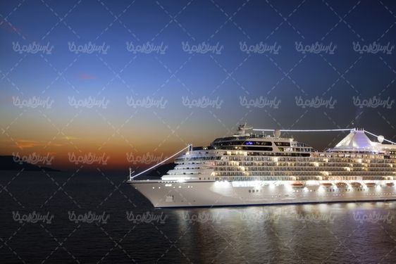 Pleasure boat