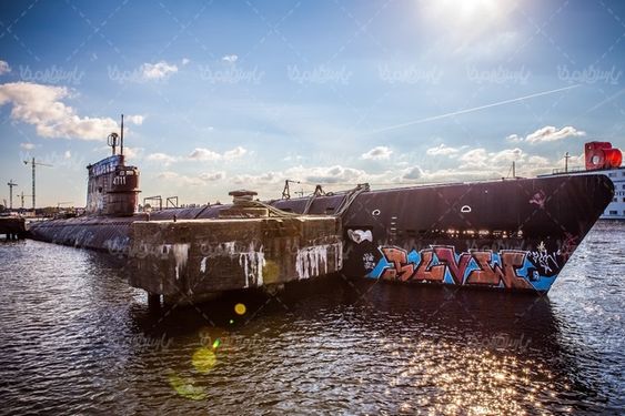 Submarine