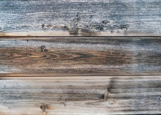 Wooden wallpaper
