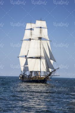 Pleasure boat