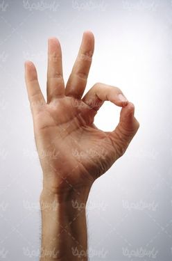 علامت دادن با دست