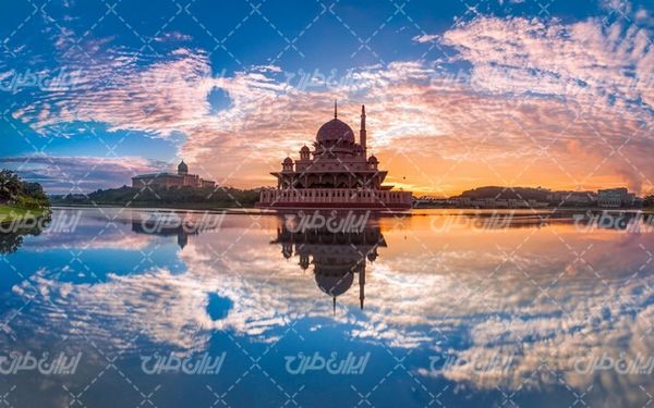 ساختمان مذهبی