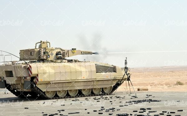 تصویر با کیفیت تانک زرهی به همراه سلاح و ماشین آلات نظامی