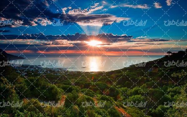 تصویر با کیفیت چشم انداز زیبای دریا به همراه منظره و ساحل دریا