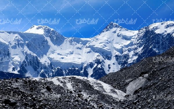 تصویر با کیفیت طبیعت زیبای کوه به همراه چشم انداز زیبا و طبیعت