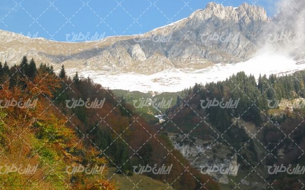 تصویر با کیفیت طبیعت زیبای کوه به همراه چشم انداز زیبا و طبیعت