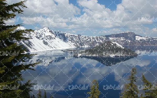 تصویر با کیفیت منظره دریاچه به همراه منظره زیبا و طبیعت زیبای برفی