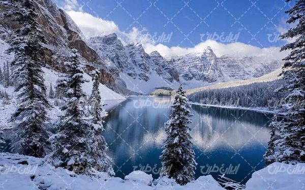 تصویر با کیفیت طبیعت زمستان به همراه منظره زیبا و طبیعت زیبای برفی