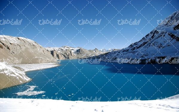 تصویر با کیفیت چشم انداز فصل زمستان به همراه منظره زیبا و طبیعت زیبای برفی