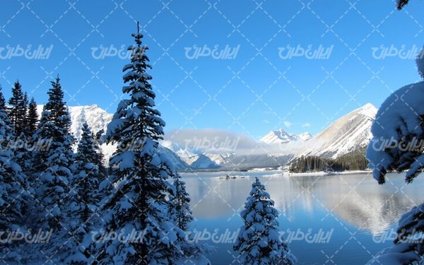 تصویر با کیفیت زمستان به همراه منظره زیبا و طبیعت زیبای برفی