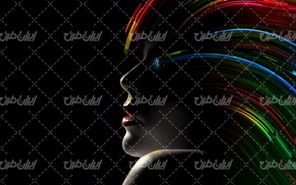 تصویر با کیفیت نقاشی دختر به همراه سالن آرایش و سالن زیبایی