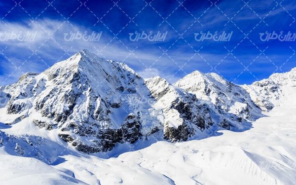 تصویر با کیفیت منظره زیبای فصل زمستان به همراه برف و چشم انداز