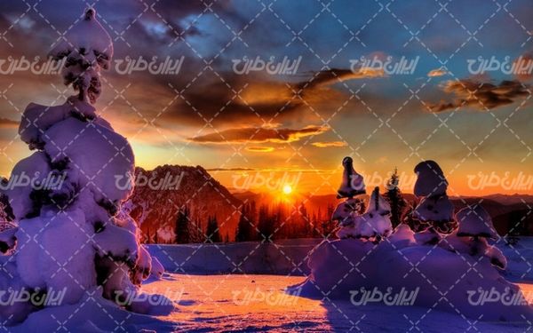 تصویر با کیفیت منظره زیبای فصل زمستان به همراه برف و چشم انداز