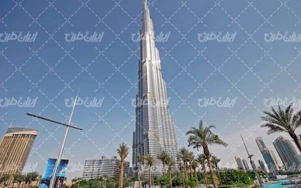 تصویر با کیفیت معماری سازه همراه با عکس شهر و ساختمان