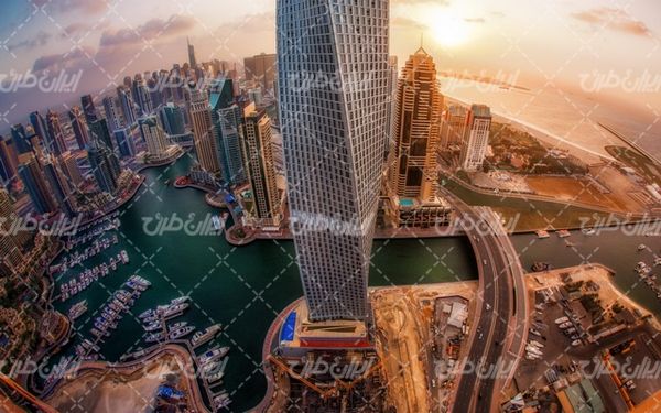 تصویر با کیفیت شهر مدرن همراه با عکس شهر و ساختمان