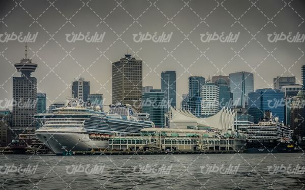 تصویر با کیفیت معماری شهری همراه با عکس شهر و ساختمان