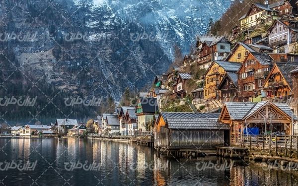 تصویر با کیفیت شهر توریستی همراه با عکس شهر و ساختمان های شهری