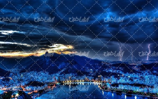 تصویر با کیفیت شهر توریستی همراه با عکس شهر و ساختمان های شهری