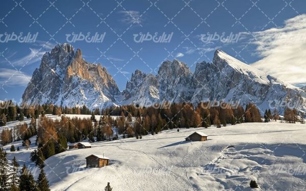 تصویر با کیفیت منظره زیبای طبیعت زمستان به همراه برف و منظره برفی