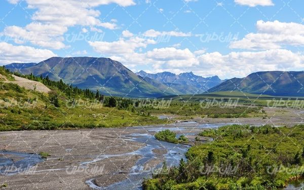 تصویر با کیفیت طبیعت زیبا همراه با منظره و چشم انداز زیبای رودخانه