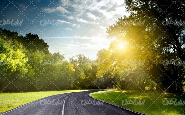 تصویر با کیفیت طبیعت زیبا همراه با منظره و چشم انداز زیبای جاده