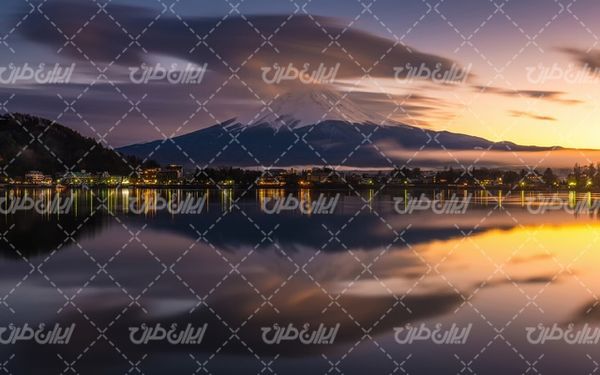 تصویر با کیفیت چشم انداز زیبای دریاچه همراه با منظره و طبیعت زیبا