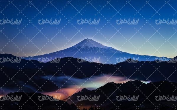تصویر با کیفیت چشم انداز زیبای کوه همراه با منظره و طبیعت زیبا