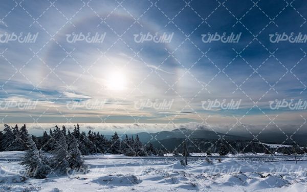 تصویر با کیفیت چشم انداز زیبای فصل زمستان همراه با منظره دیدنی و طبیعت زیبا