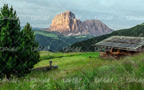تصویر با کیفیت چشم انداز زیبای غروب  آفتاب  همراه با منظره دیدنی و طبیعت زیبا