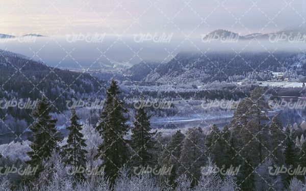 تصویر با کیفیت چشم انداز زیبای زمستان همراه با منظره دیدنی و طبیعت زیبا