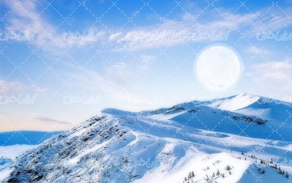 تصویر با کیفیت چشم انداز زیبای برف همراه با منظره دیدنی و طبیعت زیبا
