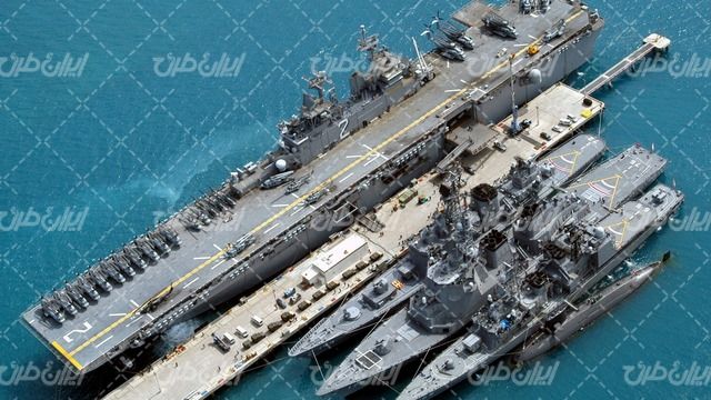 تصویر با کیفیت ناور جنگی همراه با ناو شکن و جنگ افزار دریایی
