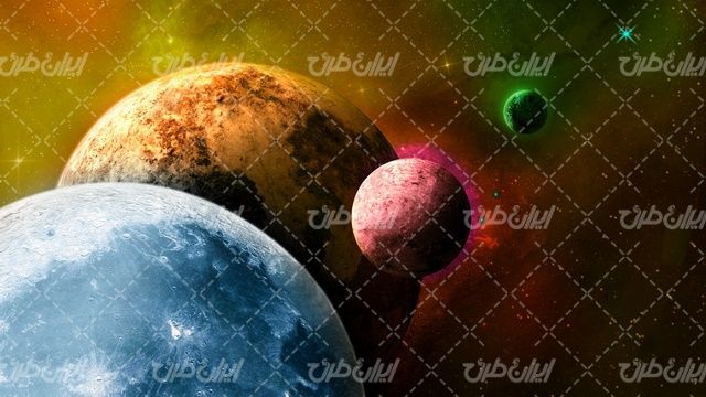 تصویر با کیفیت منظره زیبای سیارات  همراه با سیاره و فضانوردی