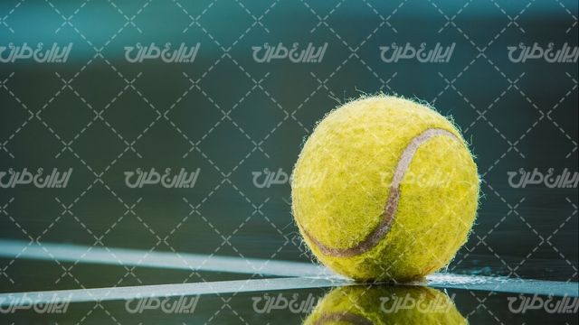تصویر با کیفیت توپ تنیس همراه با توپ بازی و بازی تنیس