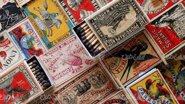 تصویر با کیفیت جعبه کبریت همراه با بک گراند و والپیپر