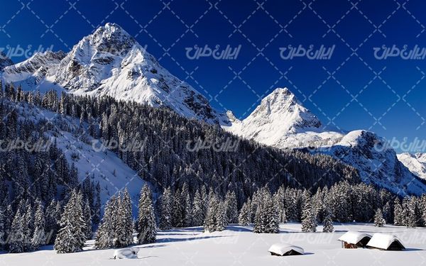 تصویر با کیفیت چشم انداز زیبای برفی به همراه برف و طبیعت برفی
