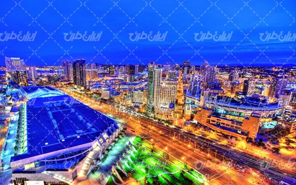 تصویر با کیفیت شهر در شب همراه با عکس شهر و ساختمان