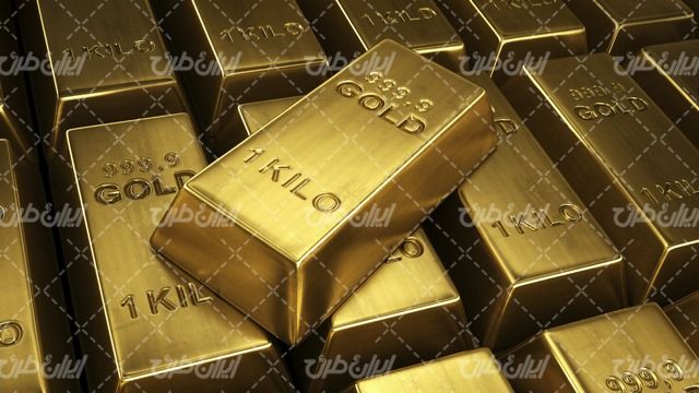 تصویر با شمش طلا همراه با طلا و شمش طلای یک کیلویی