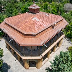عمارت چهل ستون: نقطه عطف تاریخی در دل شهر قزوین